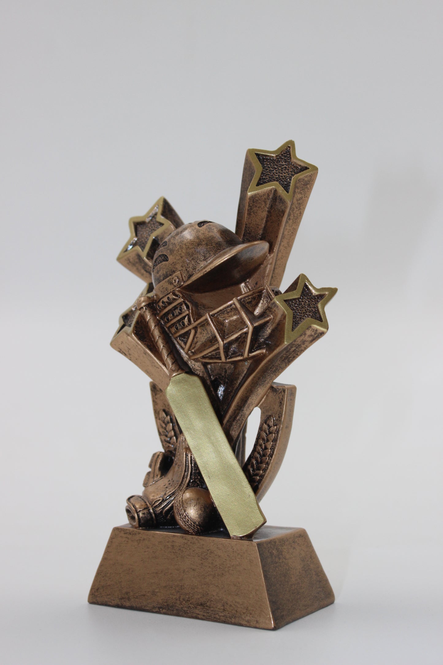 ALL ROUNDER RESIN TROPHY