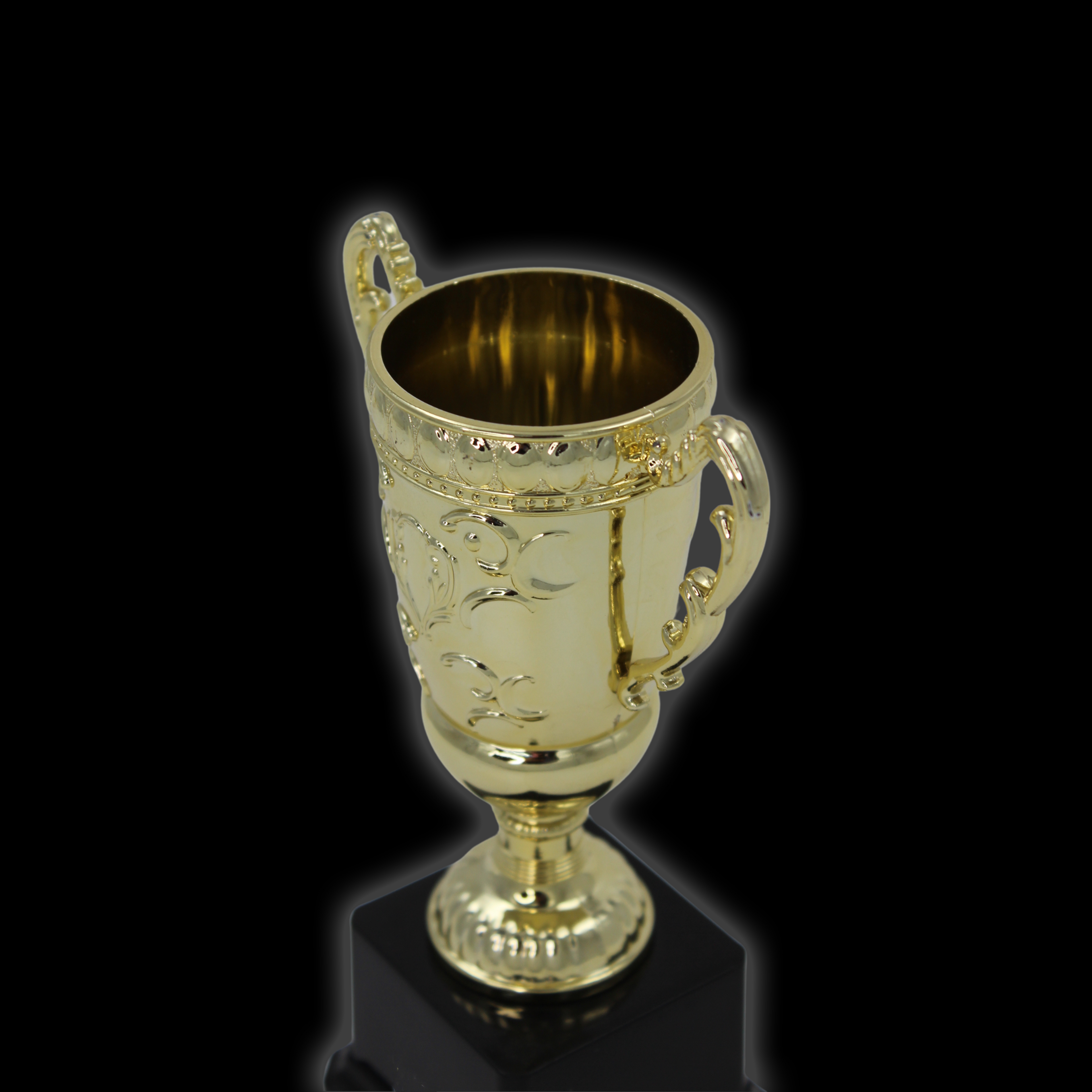 SMALL PLASTIC TROHPY