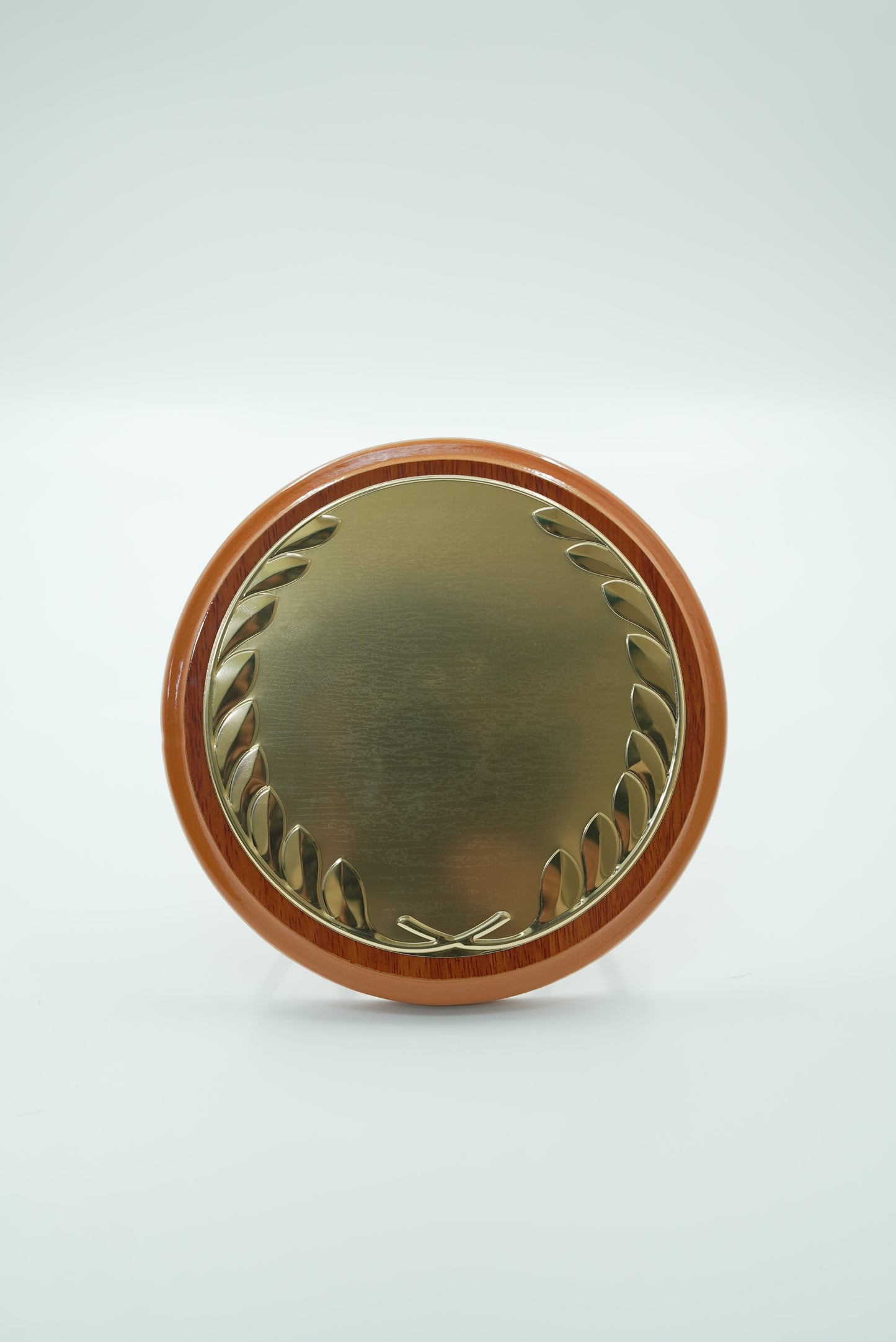 CIRCULAR WOODEN PLAQUE