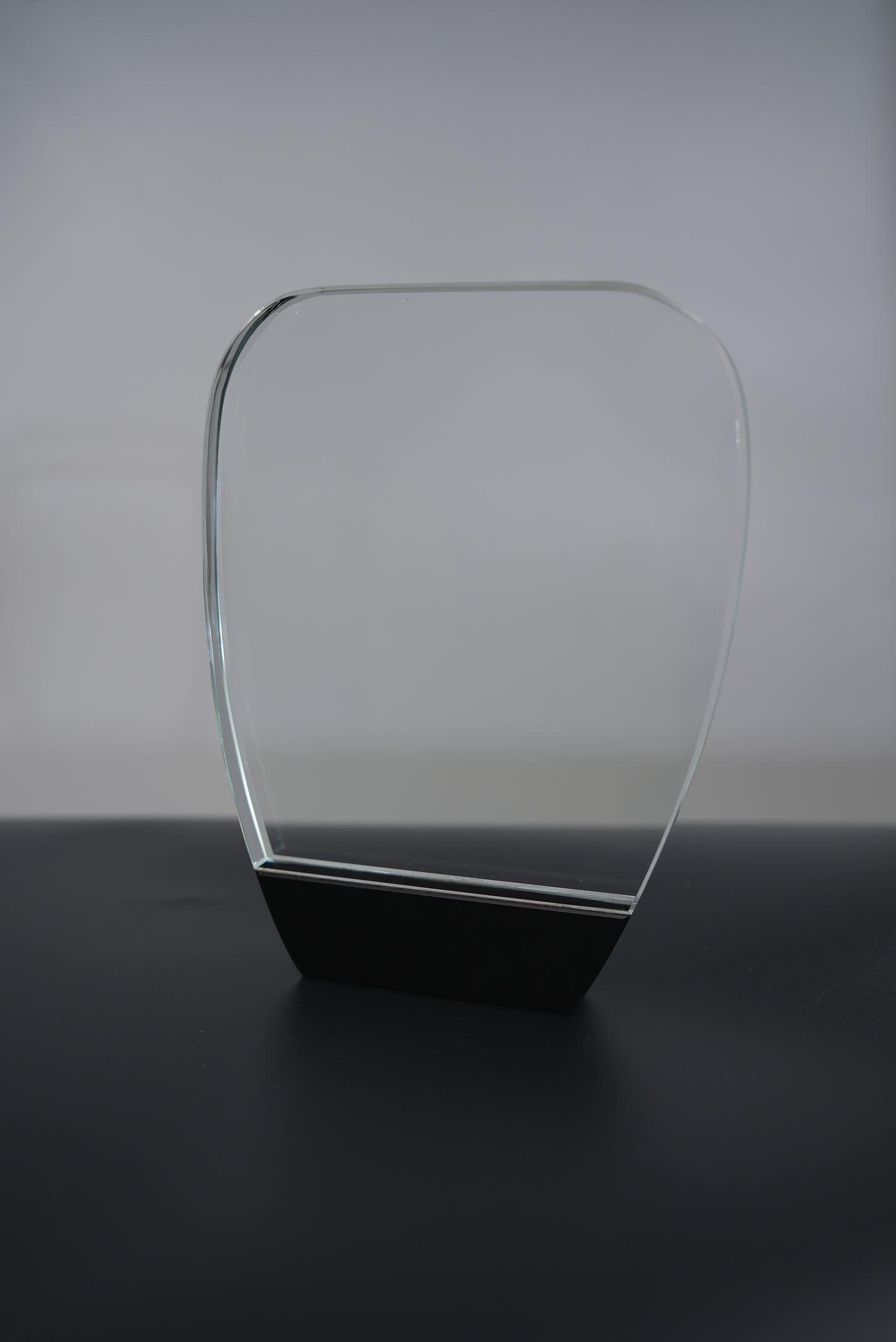 BLACK OVAL CRYSTAL