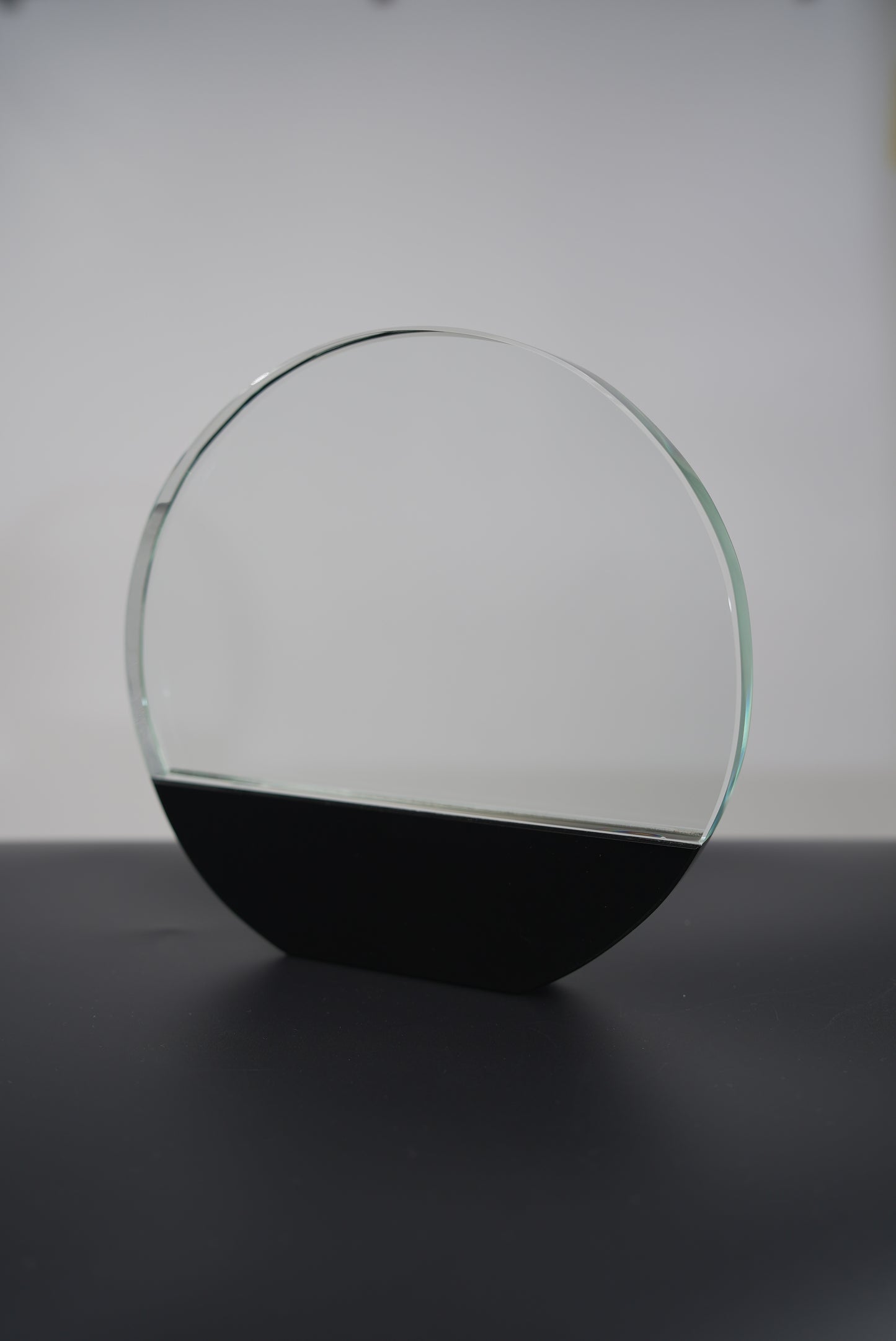 BLACK ROUND CRYSTAL