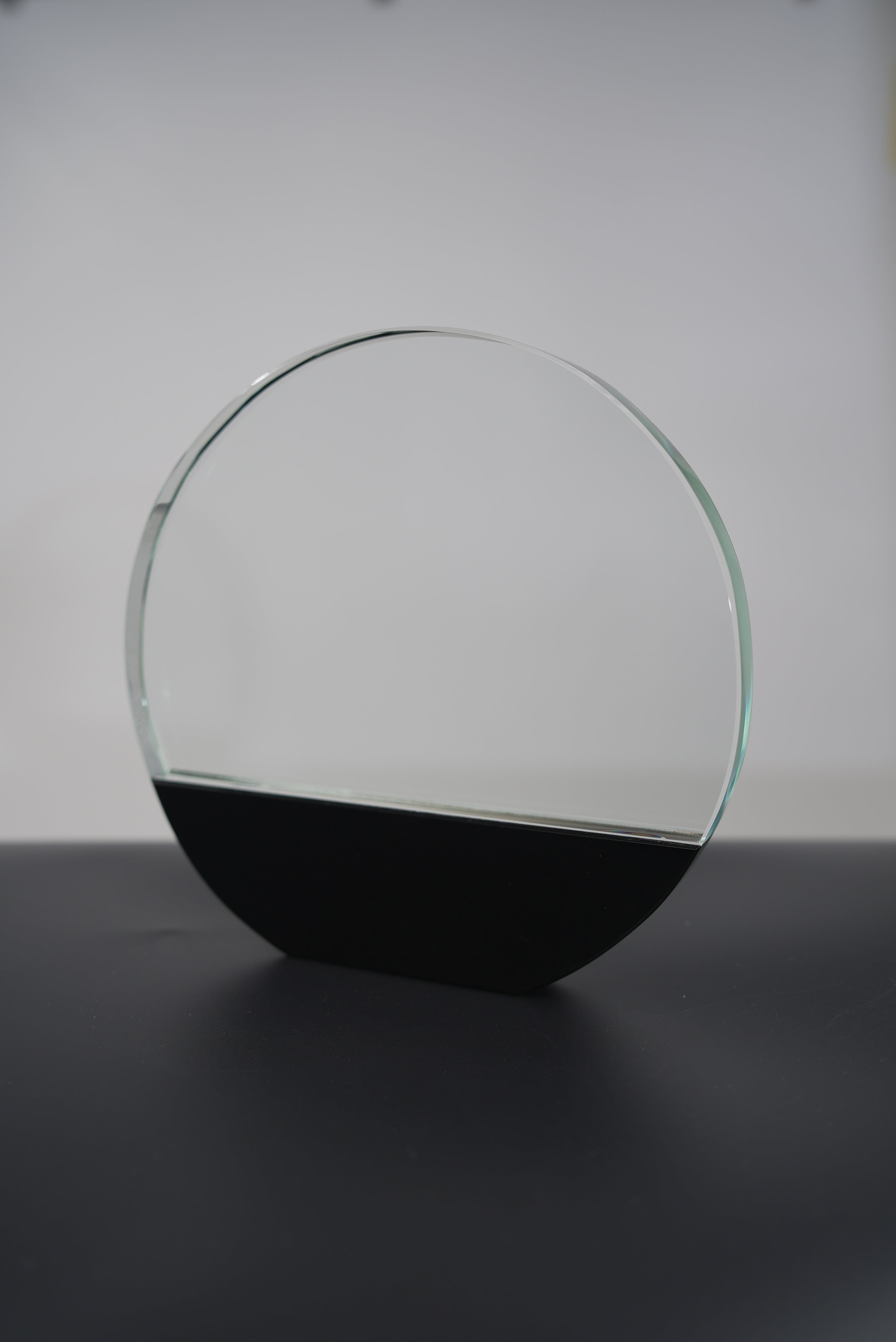 BLACK ROUND CRYSTAL