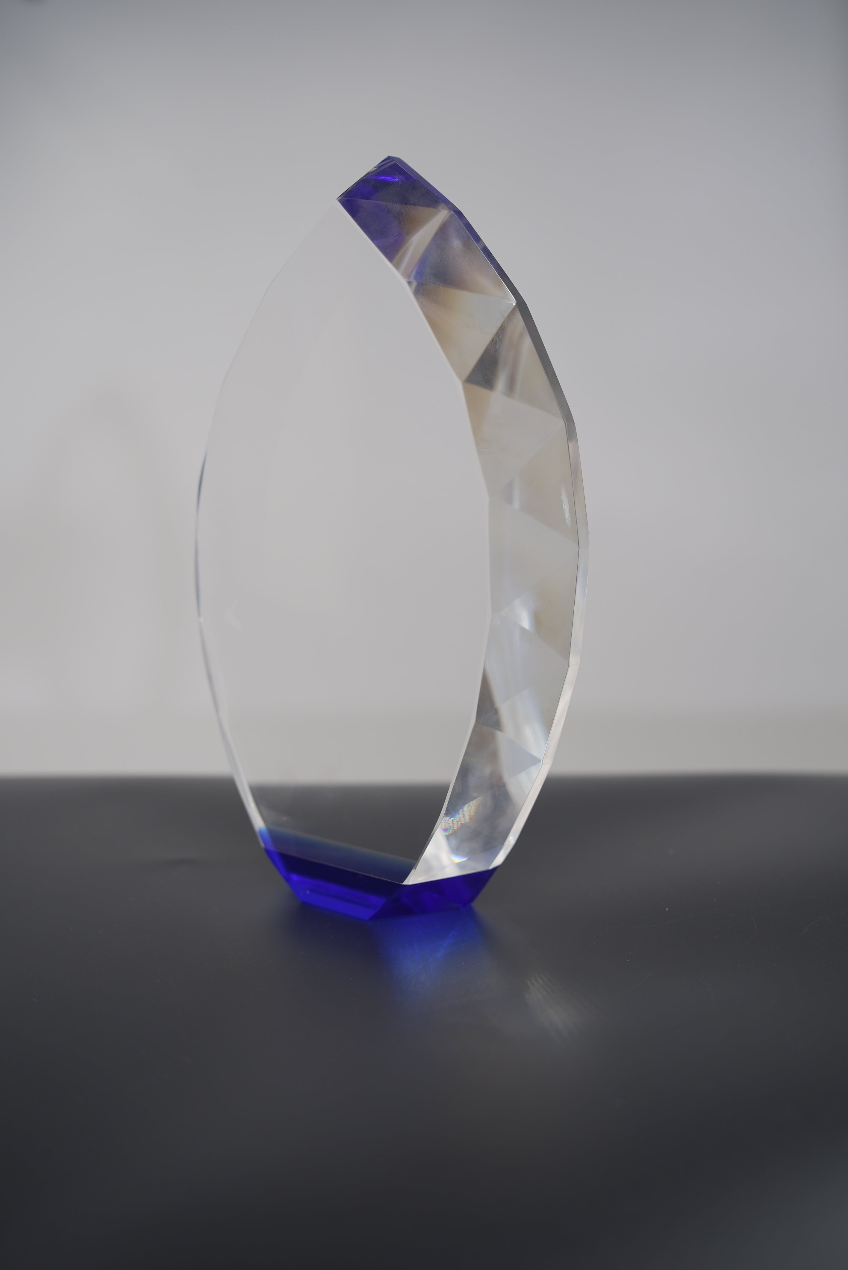 PREMIUM DIAMOND OVAL CRYSTAL AWARD