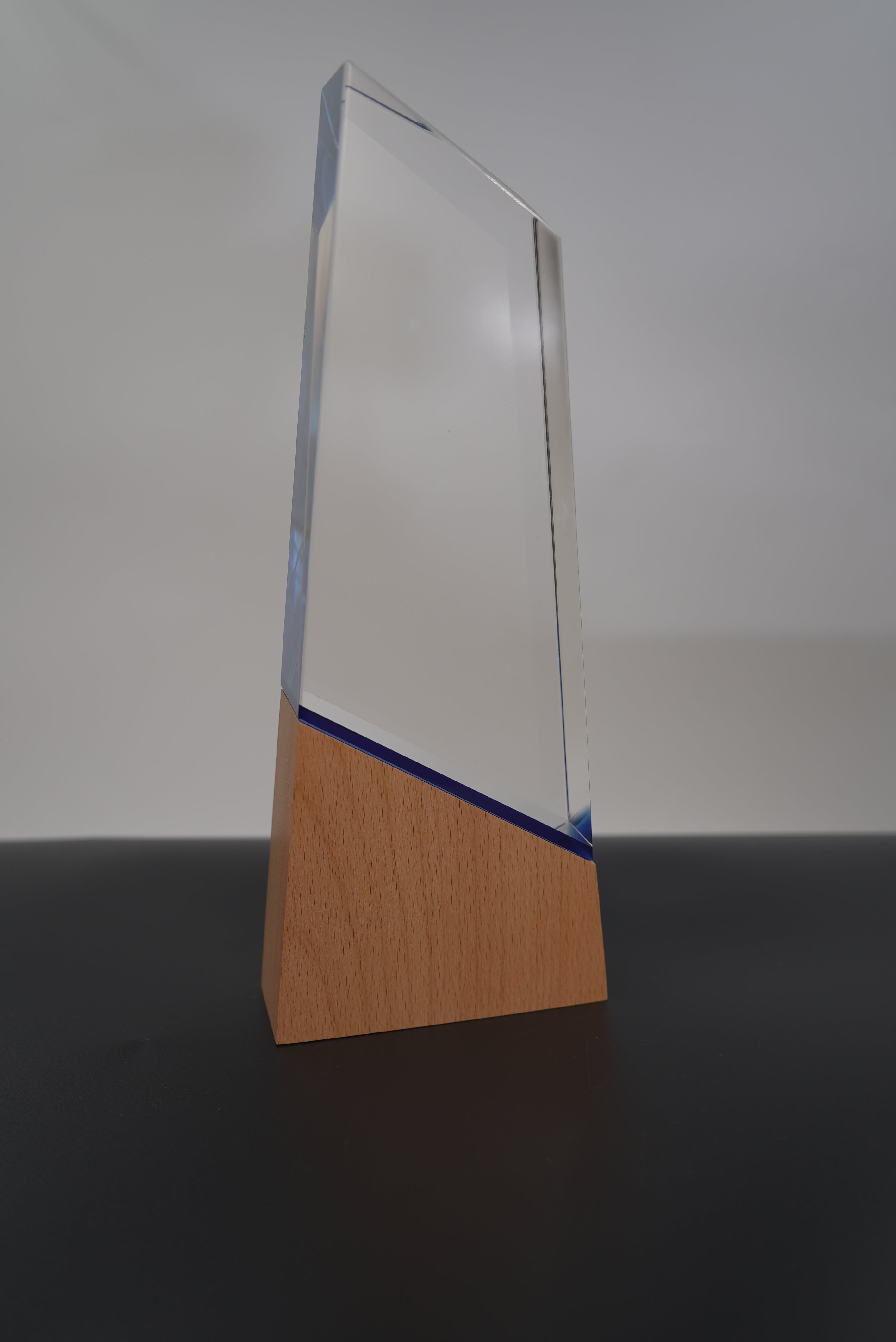 WOODEN-CRYSTAL TRPEZIUM AWARD