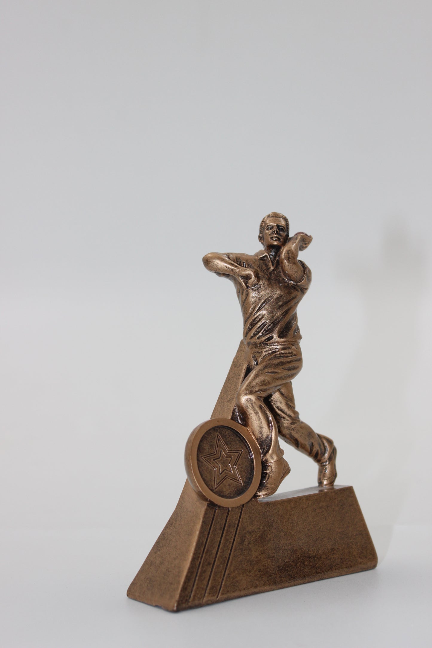 BOWLER RESIN TROPHY